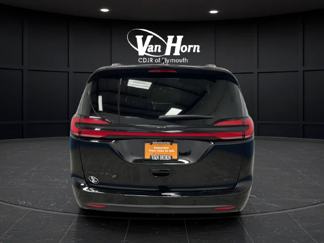 Used 2025 Diamond Black Chrysler Limited image 6