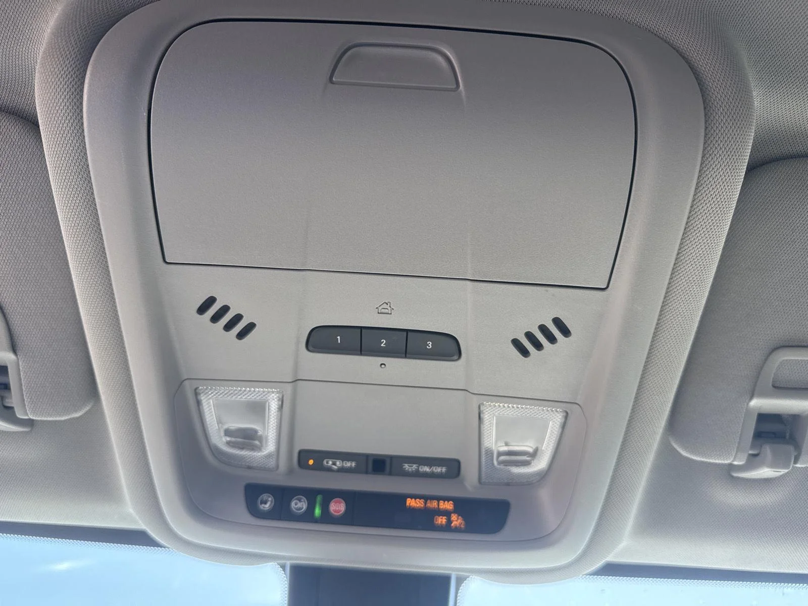 Used 2022 Summit White GMC SLT image 28