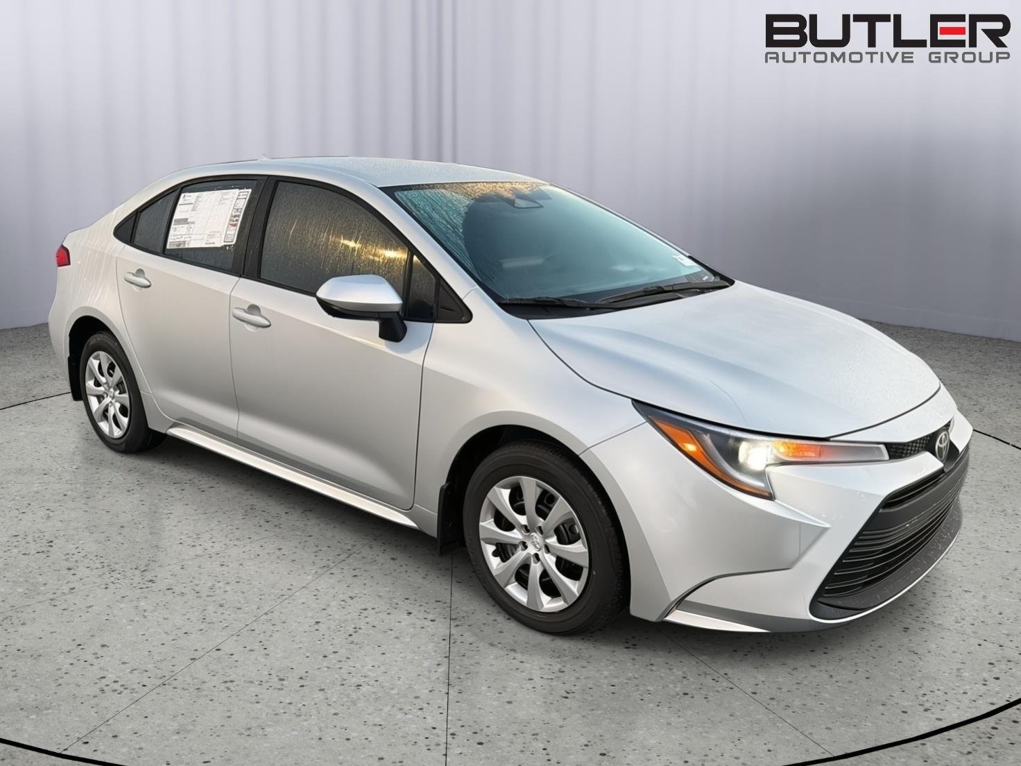 New 2027 Classic Silver Metallic Toyota LE image 8