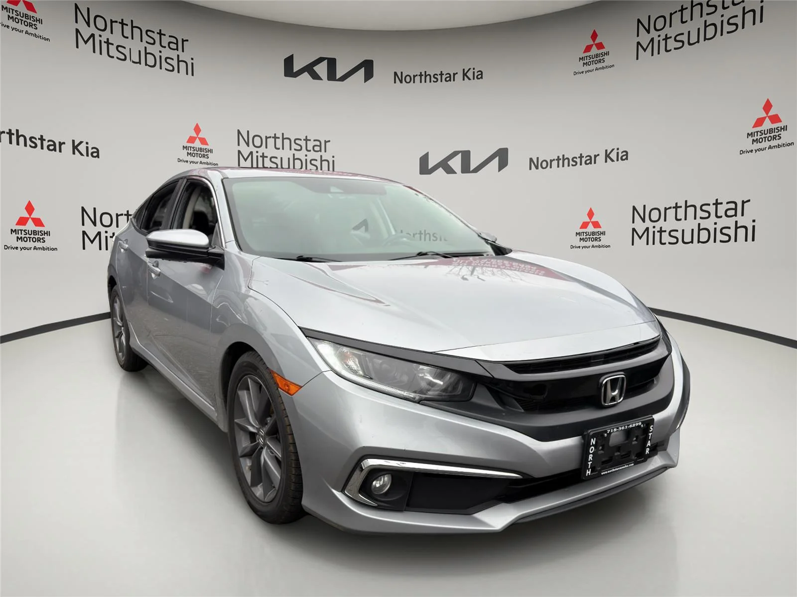 Used 2019 Lunar Silver Metallic Honda EX-L image 5
