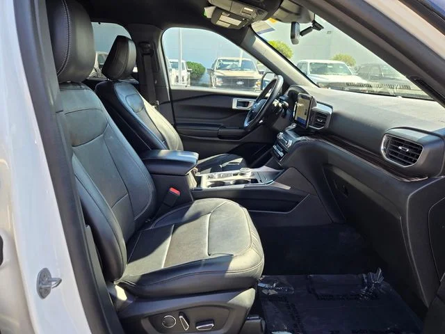 Certified Used 2020 Star White Ford Limited image 14
