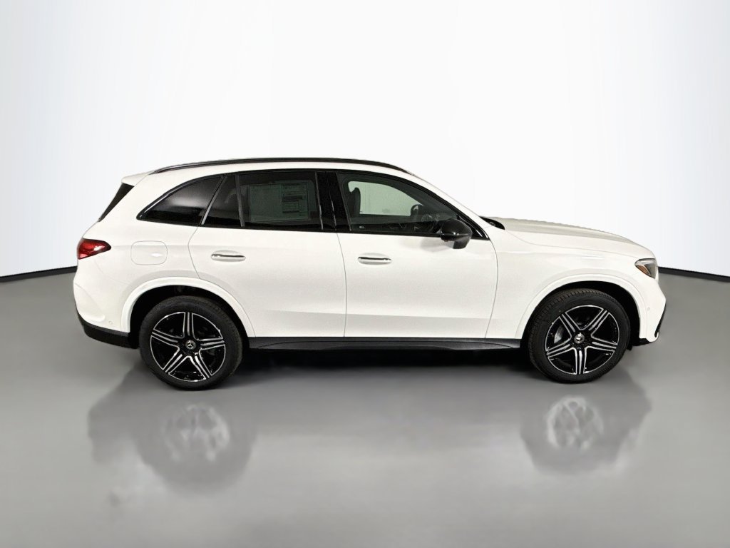 New 2027 Polar White Mercedes-Benz GLC 300 image 41