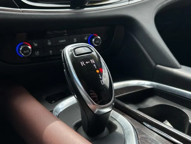 Used 2020 White Buick Avenir image 47