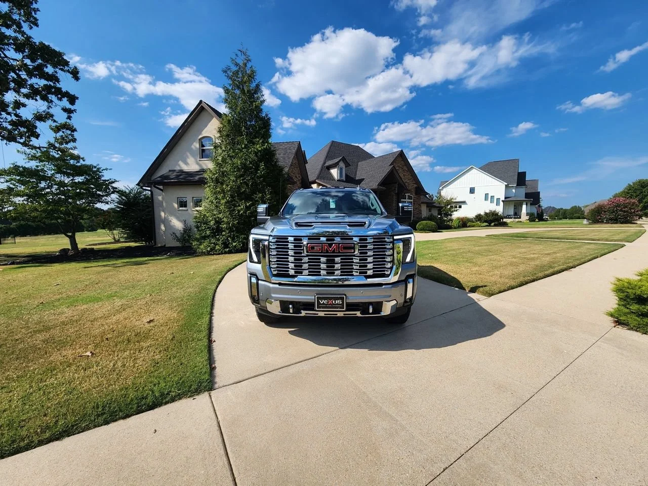 Used 2024 Sterling Metallic GMC Denali image 2