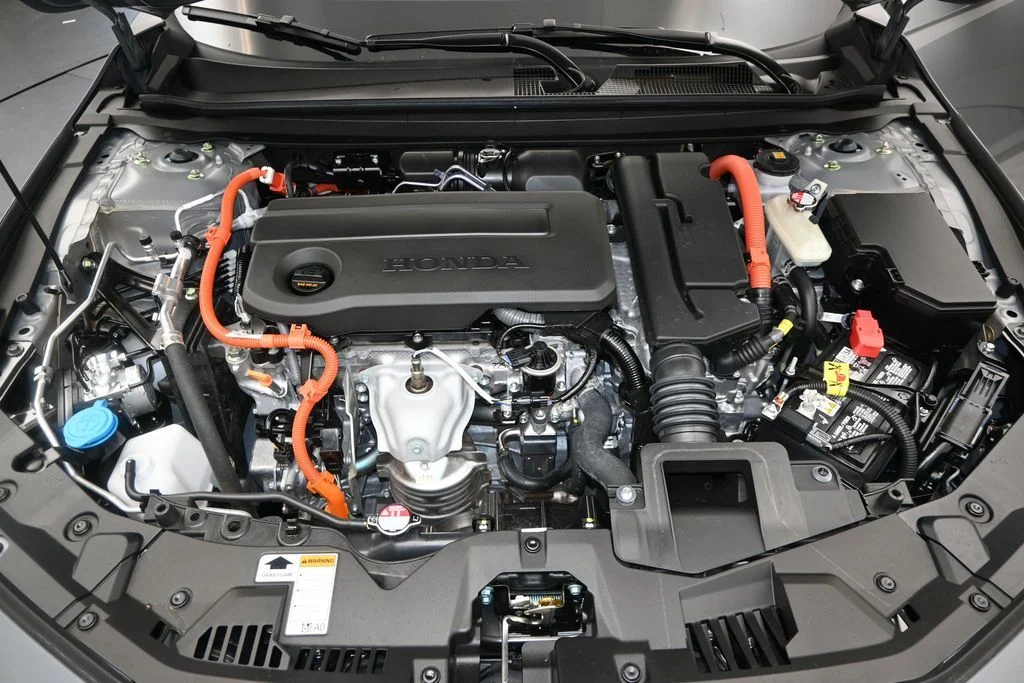 Certified Used 2025 Urban Gray Pearl Honda Sport image 25