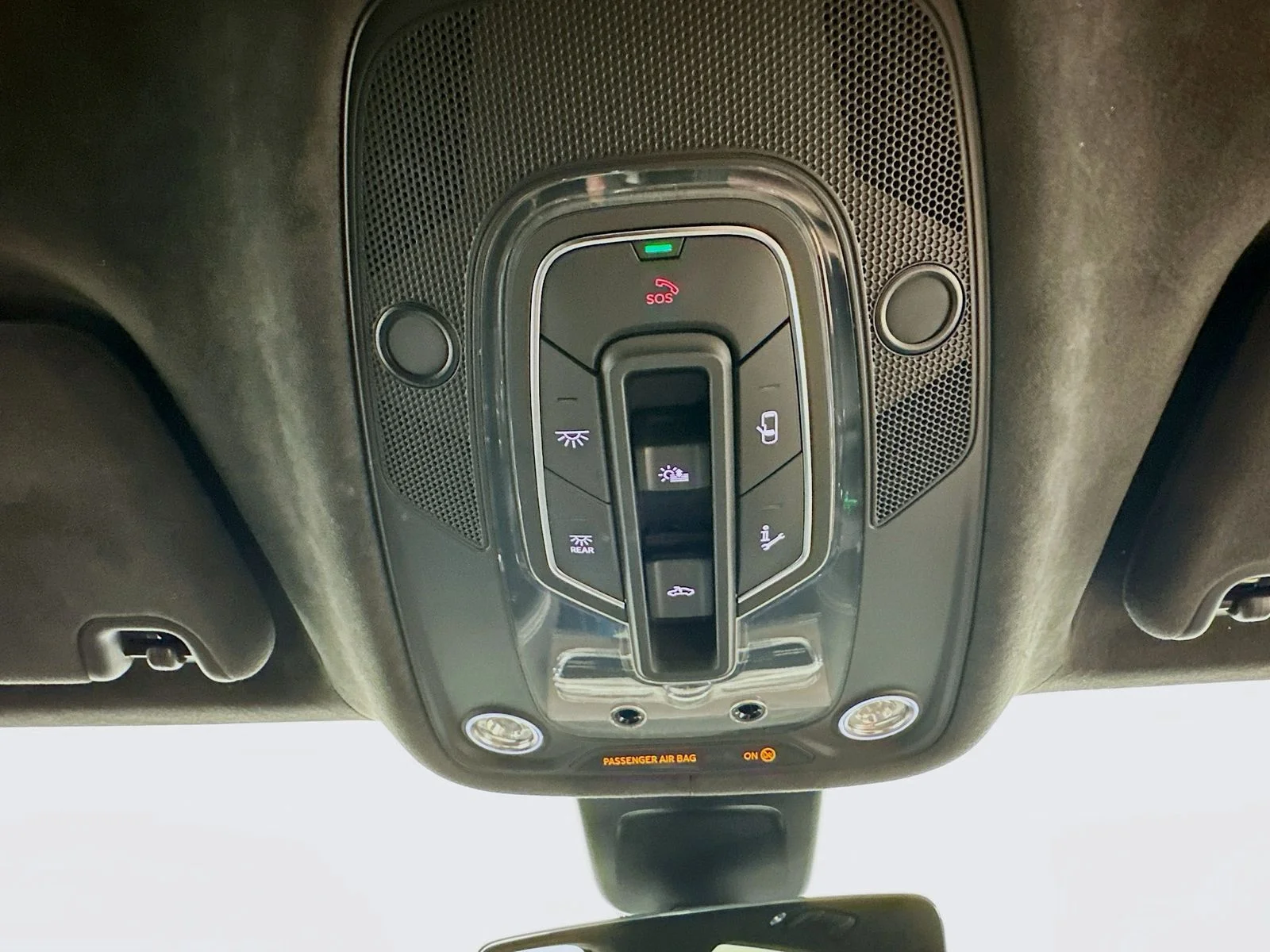 Used 2022 Black Bentley  image 70