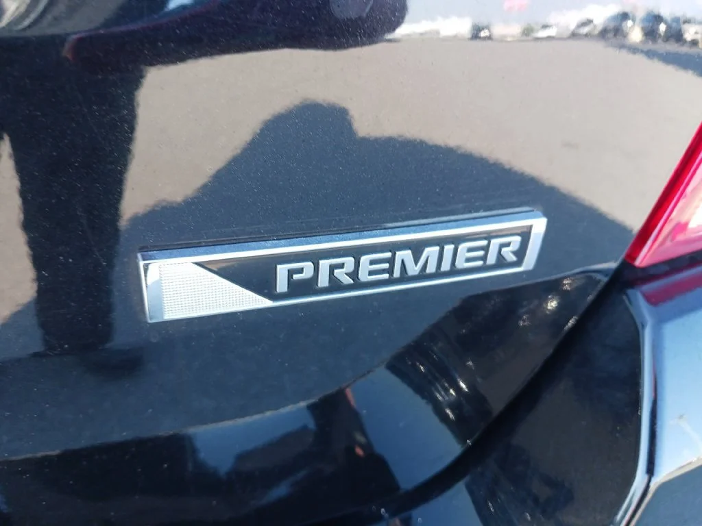 Used 2017 MOSAIC BLACK METALLIC Chevrolet Premier image 29