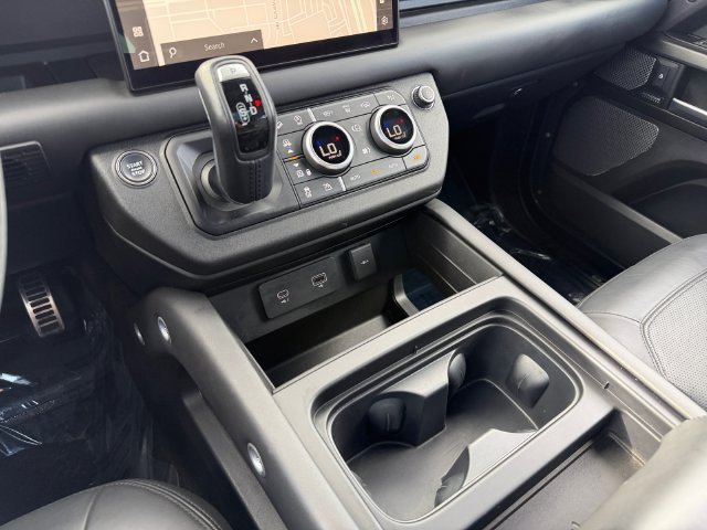 Used 2023 Gray Land Rover Carpathian Edition image 25