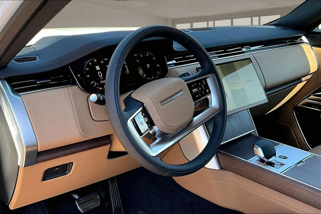 New 2026 White Land Rover SE image 6