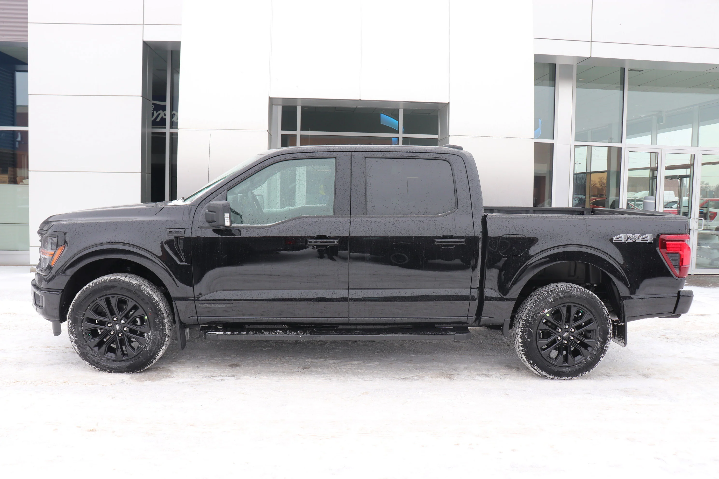 New 2026 AGATE BLACK METALLIC Ford XLT image 3