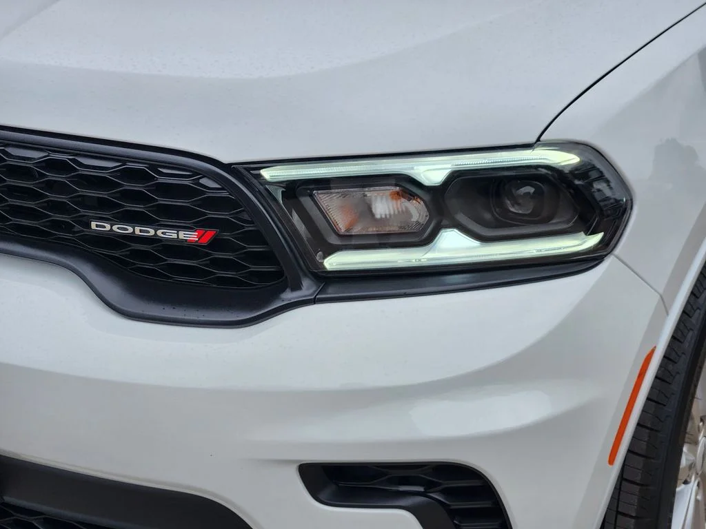 New 2026 White Knuckle Clear-Coat Exterior Paint Dodge GT image 5