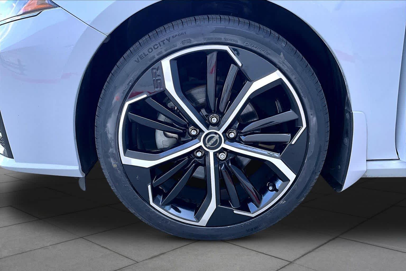 Used 2024 Gray Sky Pearl Nissan 2.5 SR image 11