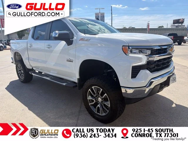 Used 2025 Summit White Chevrolet LT image 2