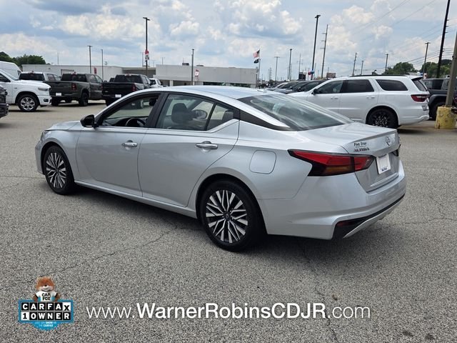 Used 2024 Silver Nissan 2.5 SV image 10