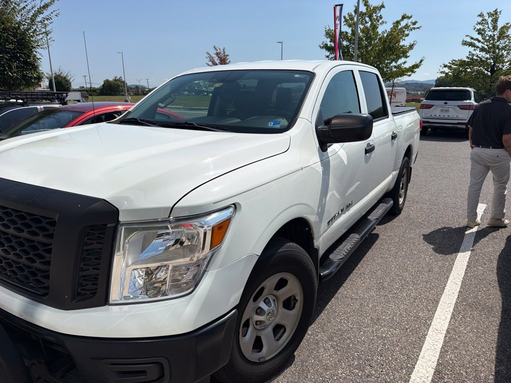 Used 2018 White Nissan S image 2