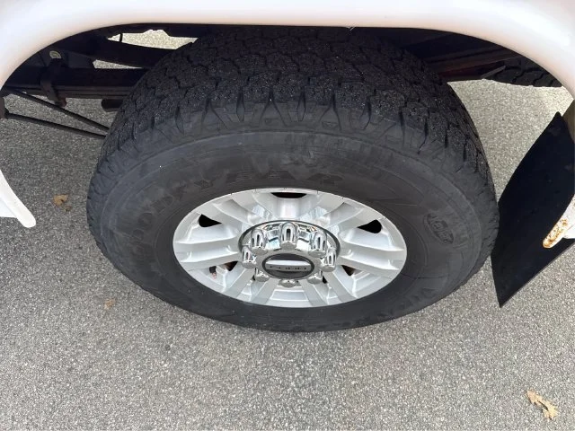 Used 2019 Oxford White Ford XL image 15