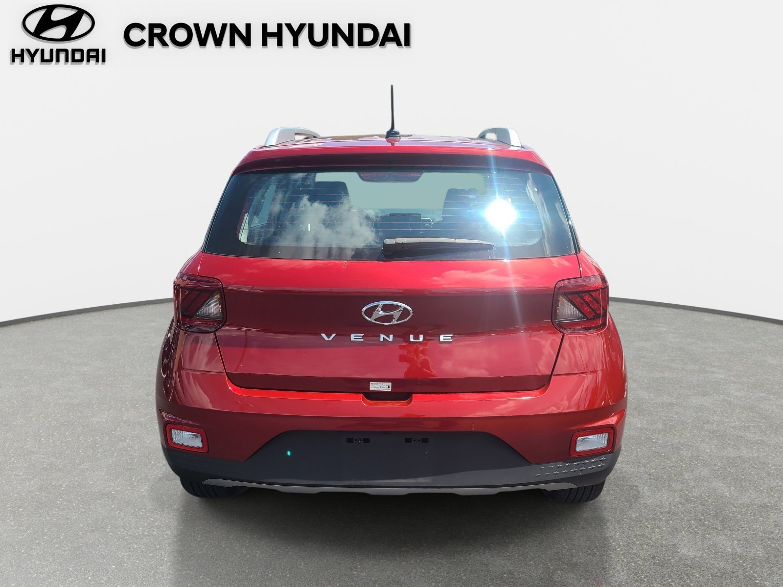 Used 2025 Ultimate Red Hyundai Limited image 5