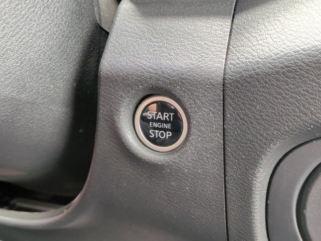 Used 2023  Nissan PRO-X image 21