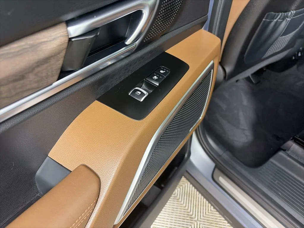Used 2022 Silver Kia SX image 13