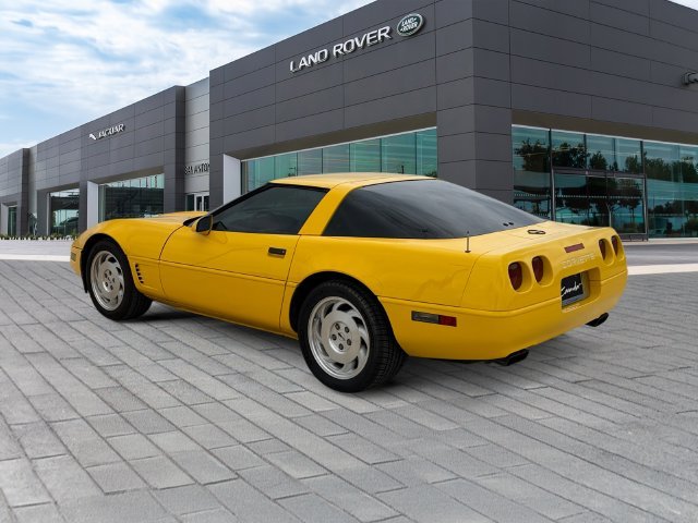 Used 1995 Yellow Chevrolet Base image 3