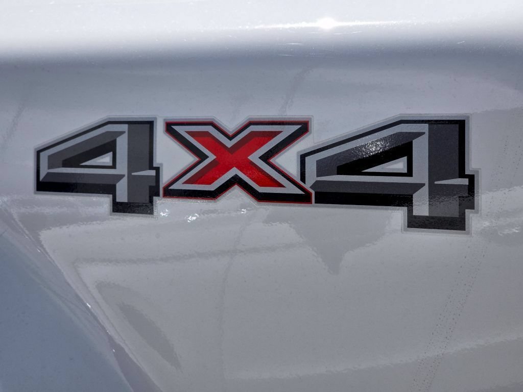 New 2026 Oxford White Ford XL image 25