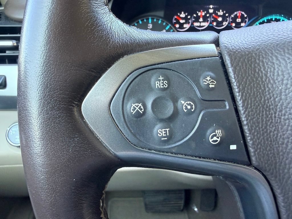Used 2020 SUMMIT WHITE Chevrolet Premier image 23