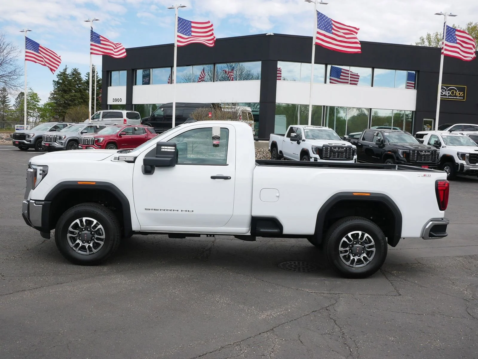 2025 GMC Sierra 3500HD Pro - Photo 6