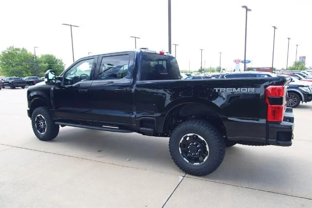 New 2026 Agate Black Metallic Ford F-350® Lariat® image 18