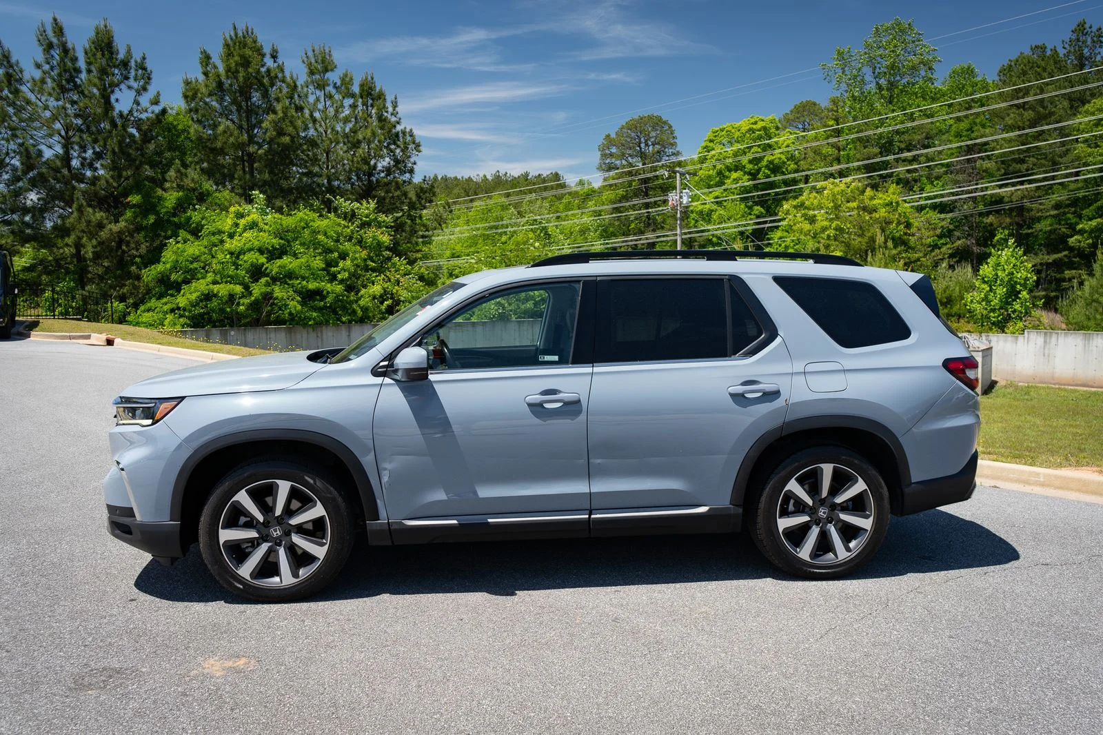 Used 2024  Honda Touring image 5