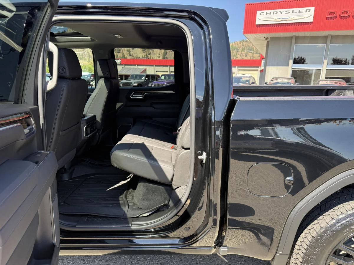 Used 2026 Black GMC Elevation image 17