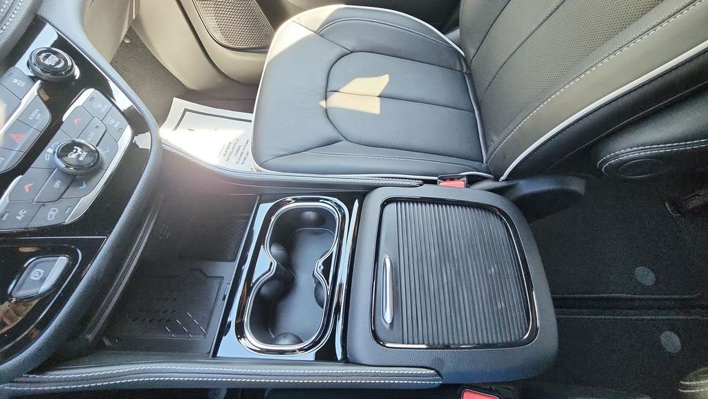 2026 Chrysler Pacifica Limited - Photo 28
