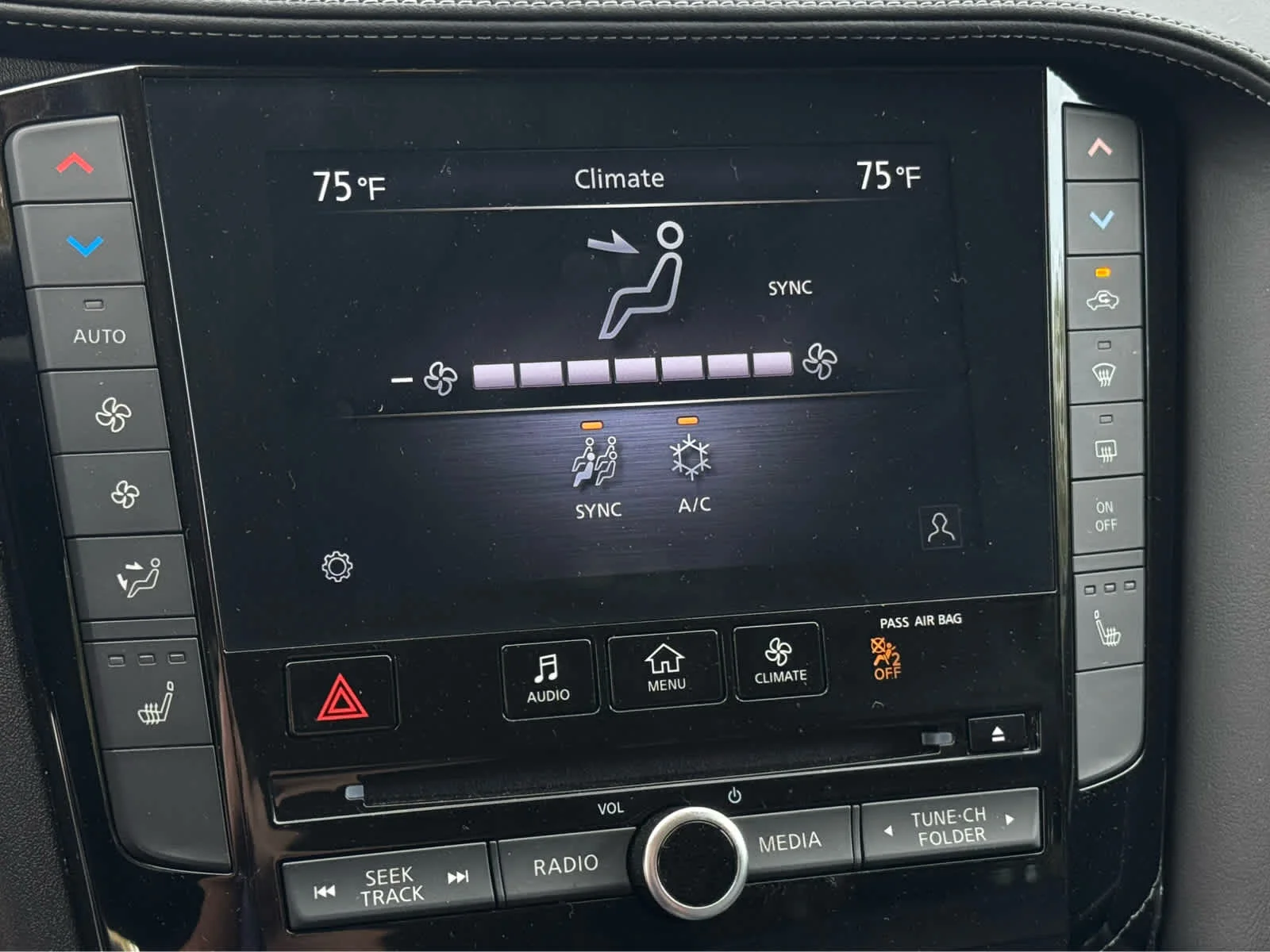Certified Used 2025 Hermosa Blue INFINITI LUXE image 16