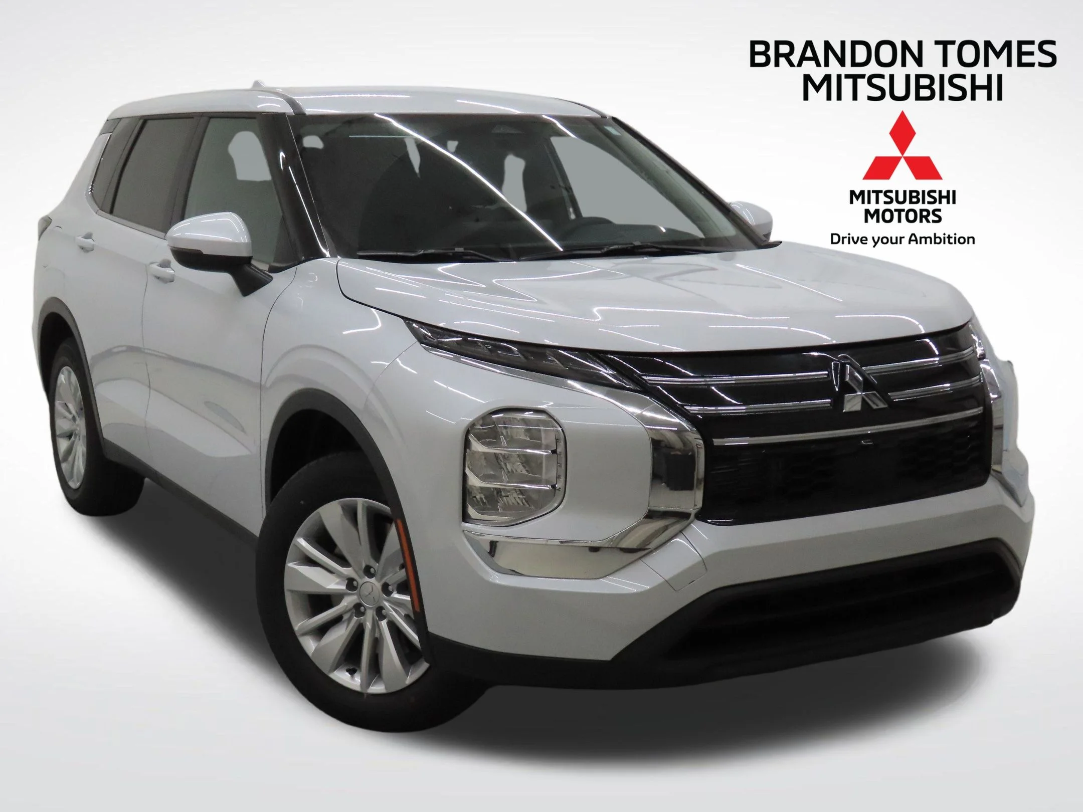 2026 Mitsubishi Outlander ES FWD's photo