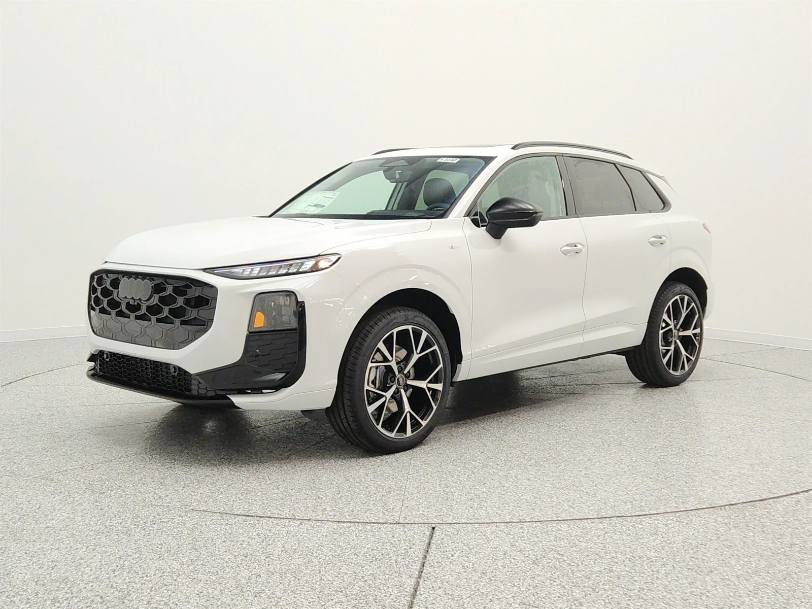 2026 Audi Q3 S line quattro's photo