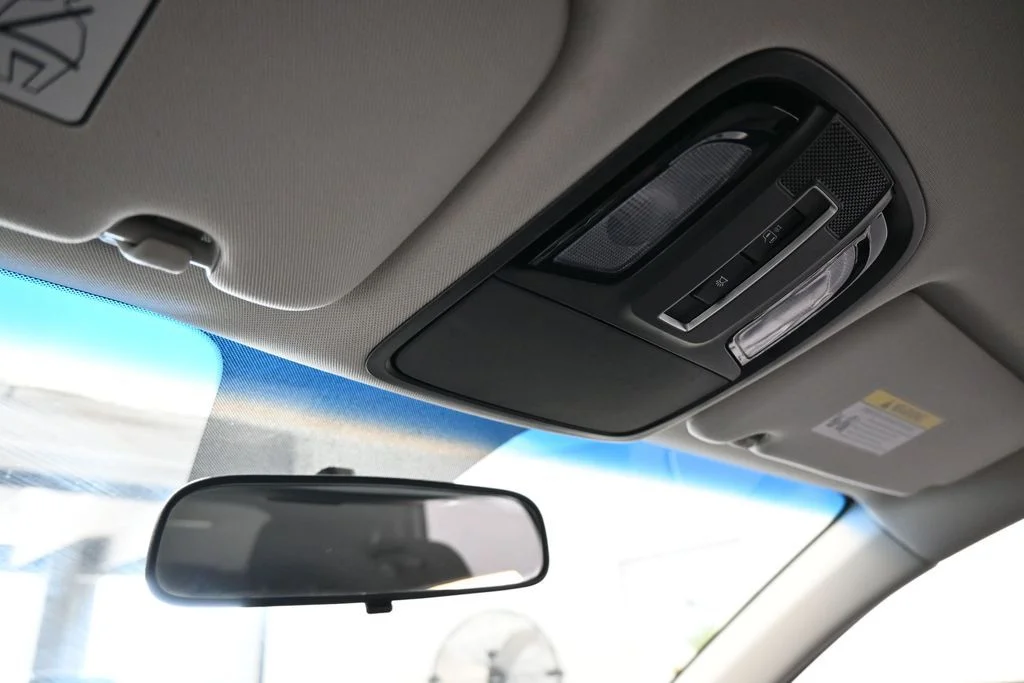 Used 2020 Snow White Pearl Kia LX image 21