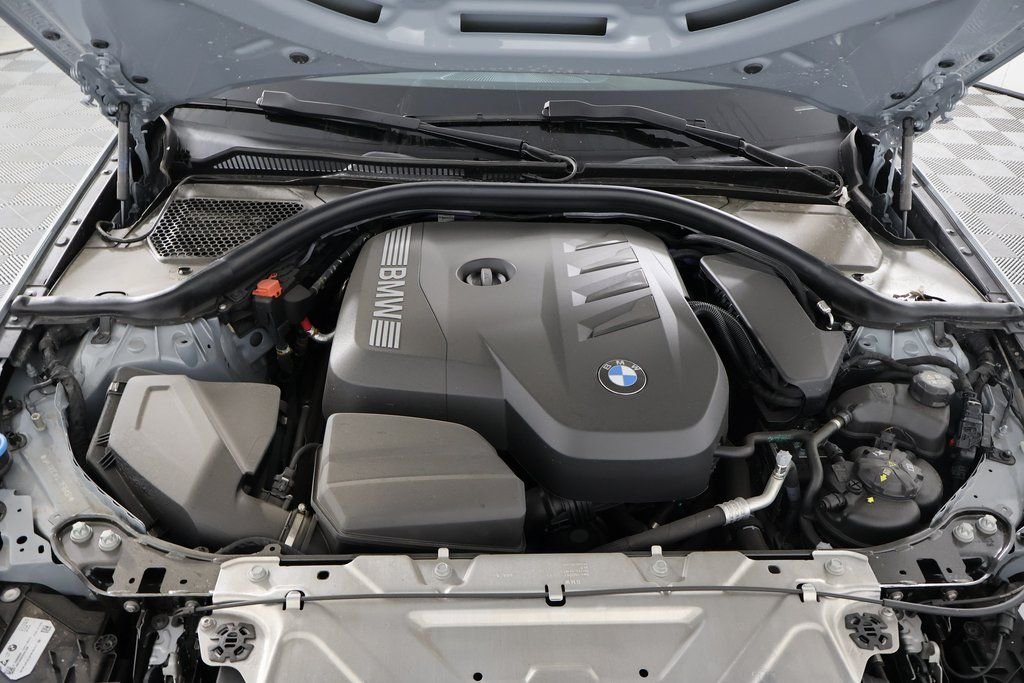 2026 BMW 3 Series 330i - Photo 9