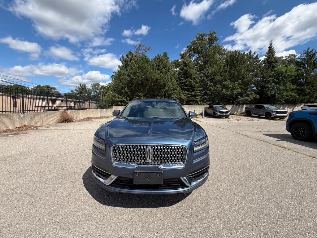 Used 2019 Blue Lincoln Select image 3