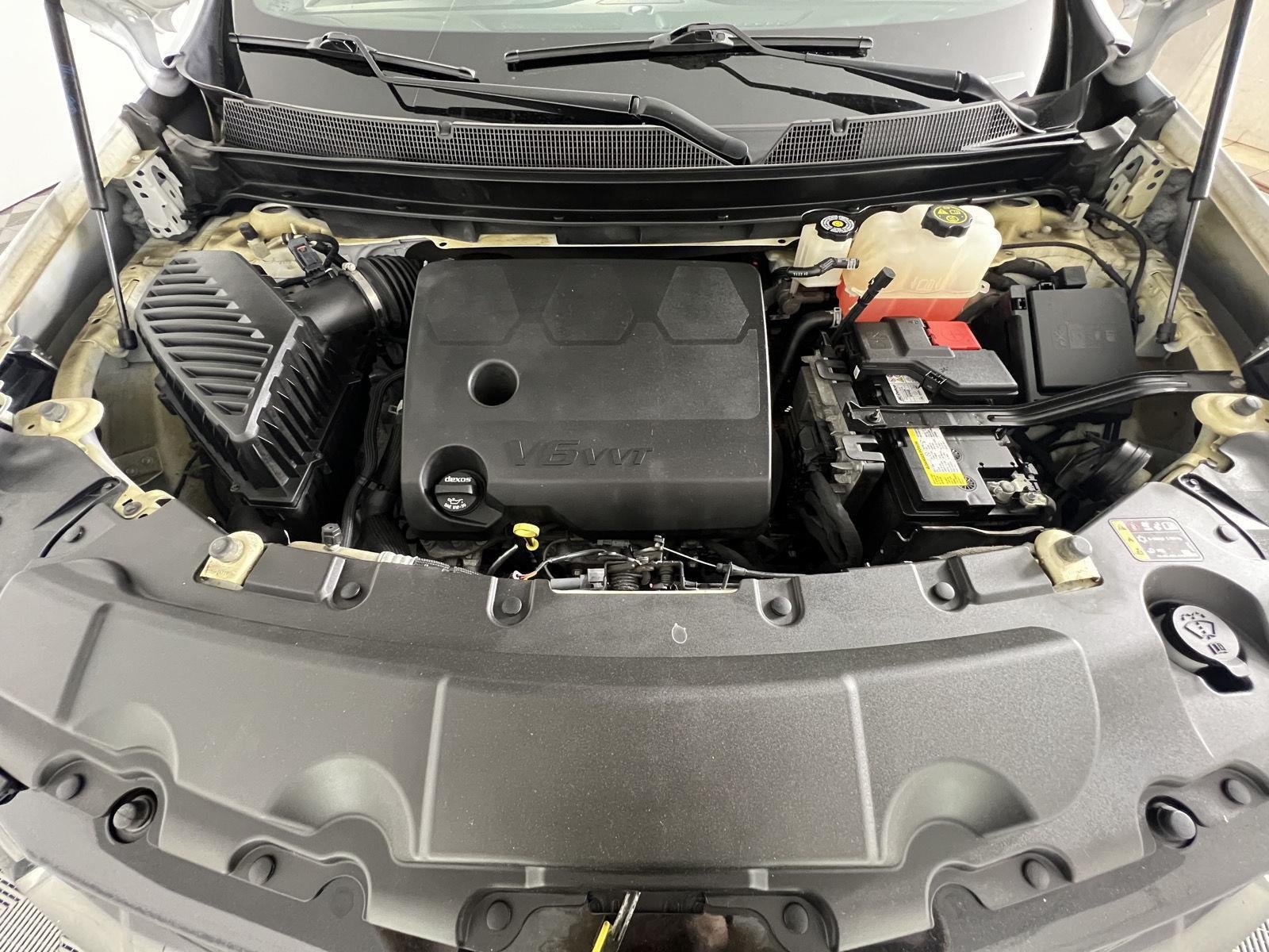 Used 2023 Summit White Chevrolet RS image 24