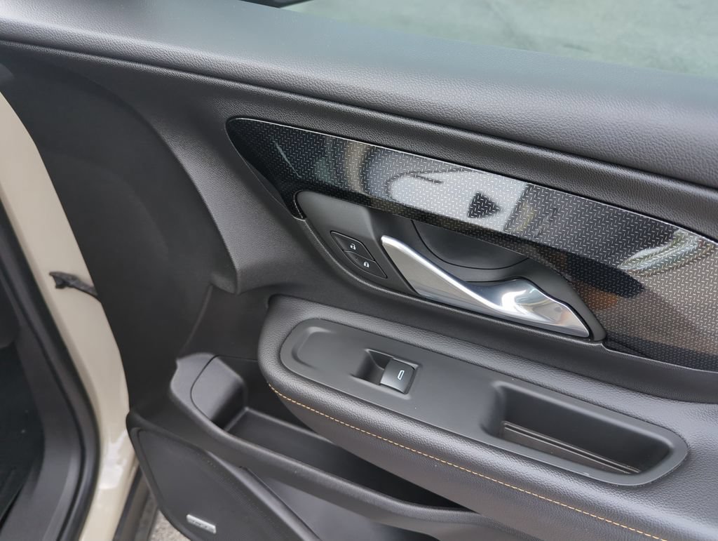 Used 2022 Desert Sand Metallic GMC AT4 image 35