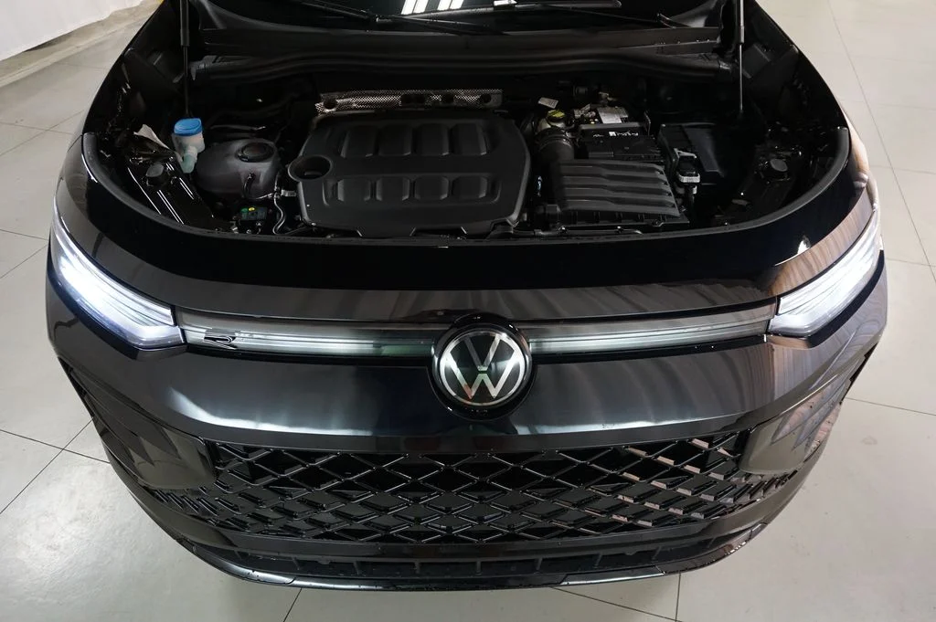 New 2026 Black Volkswagen 2.0T SE R-Line Black image 29