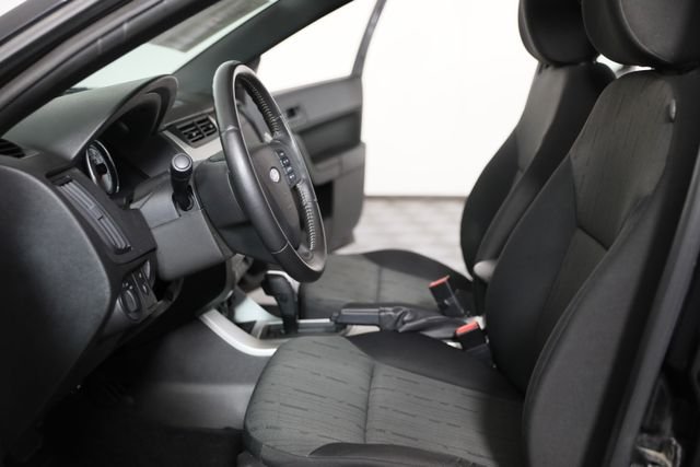 2010 Ford Focus SE - Photo 13