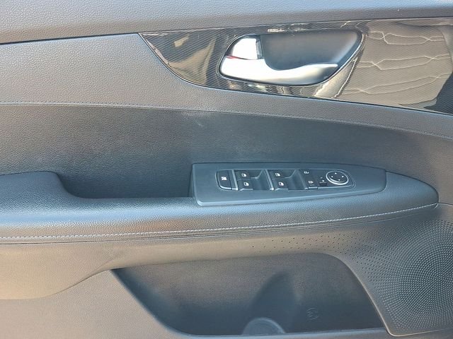 Used 2020 Black Kia GT-Line image 28