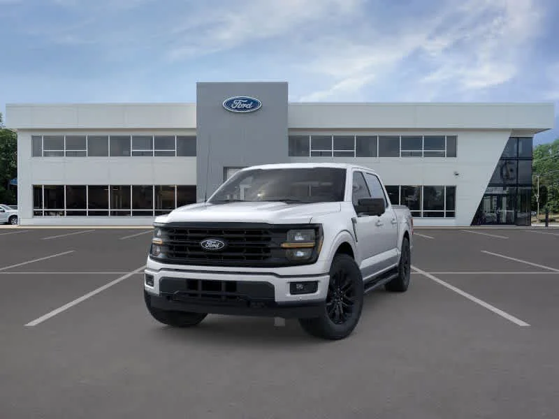 New 2026 Iconic Silver Metallic Ford XLT image 2