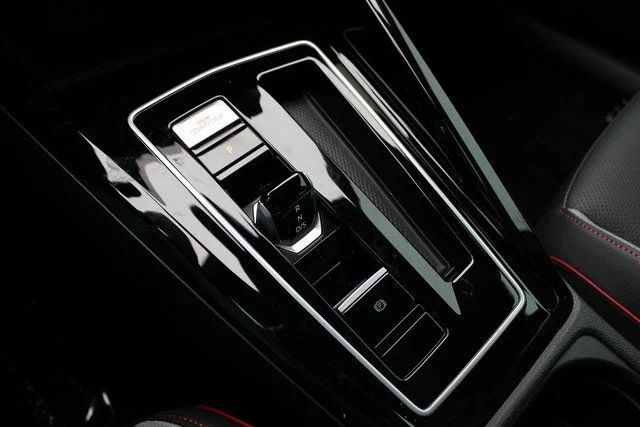 2026 Volkswagen Golf GTI SE - Photo 9