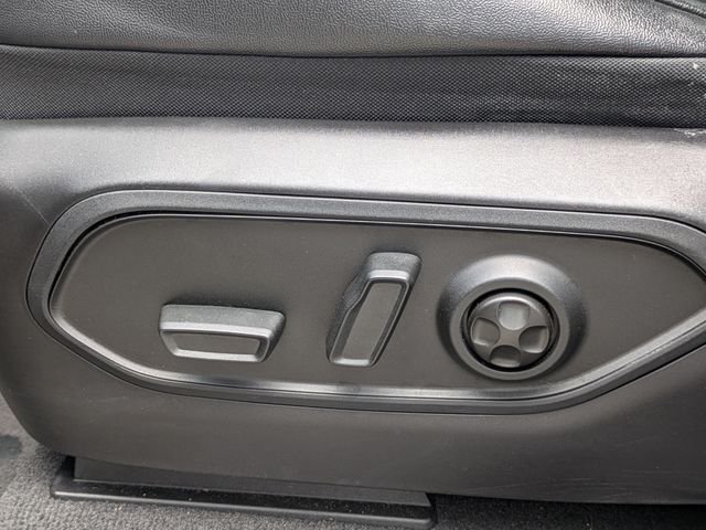 Used 2022 Black Jeep Limited image 22