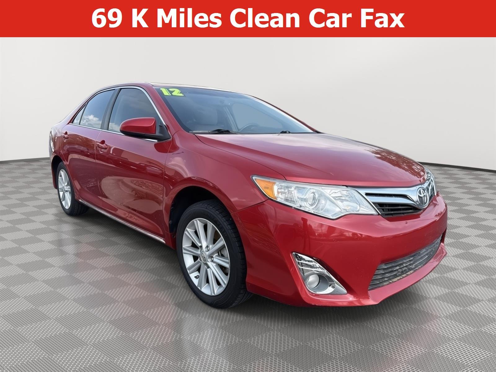 Used 2012 Barcelona Red Metallic Toyota XLE image 1