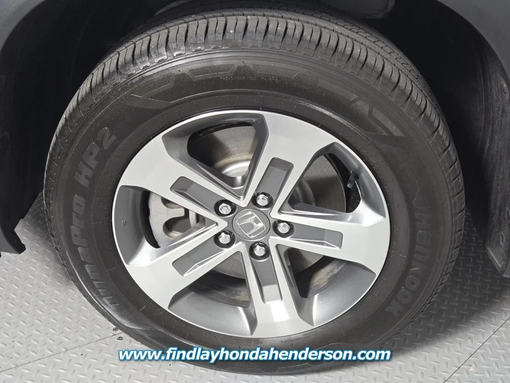 Certified Used 2025 Platinum White Pearl Honda EX-L image 9
