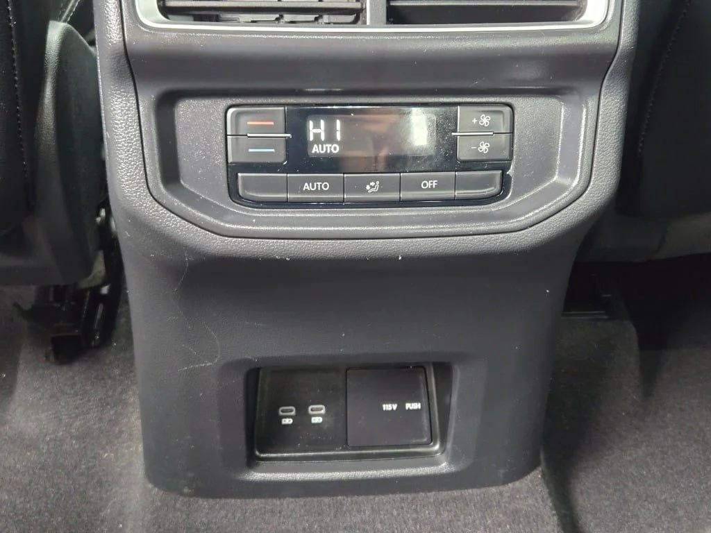 Used 2025 Gray Volkswagen 2.0T SE w/Technology image 14