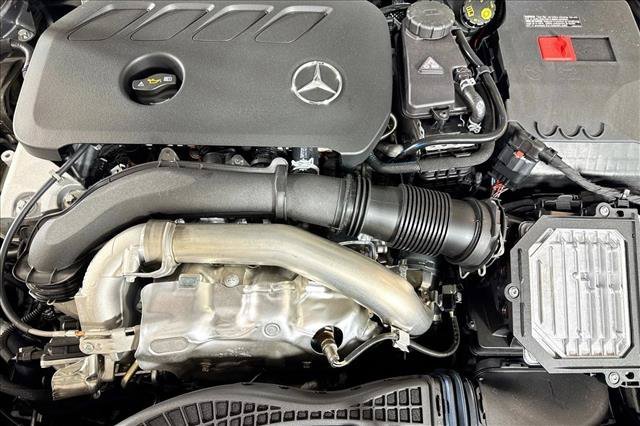 New 2026 Mountain Grey Metallic Mercedes-Benz GLB 250 image 58