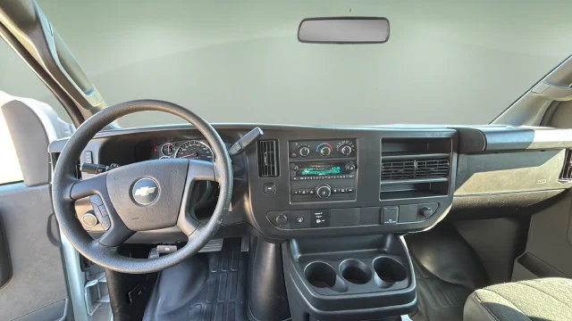 Used 2025 White Chevrolet Work Van image 19